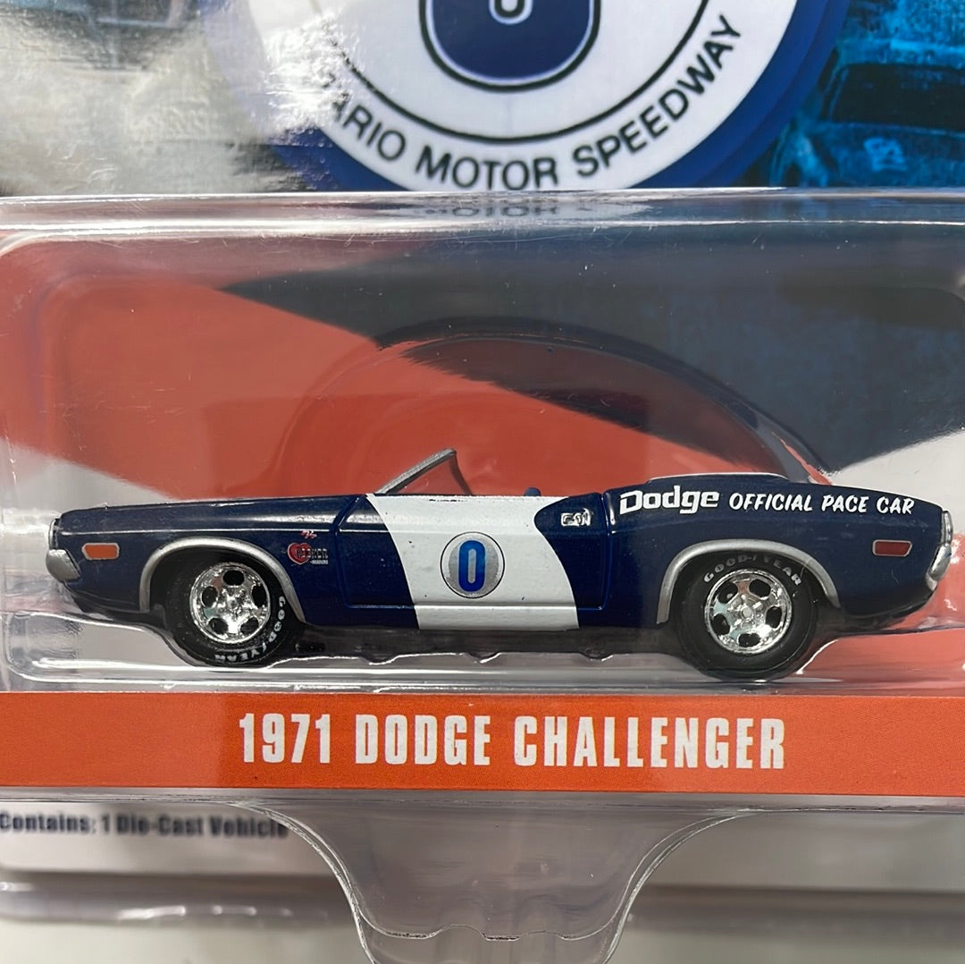 Greenlight 1/64 Hobby Exclusive Ontario Motor Speedway 1971 Dodge Challenger Blue