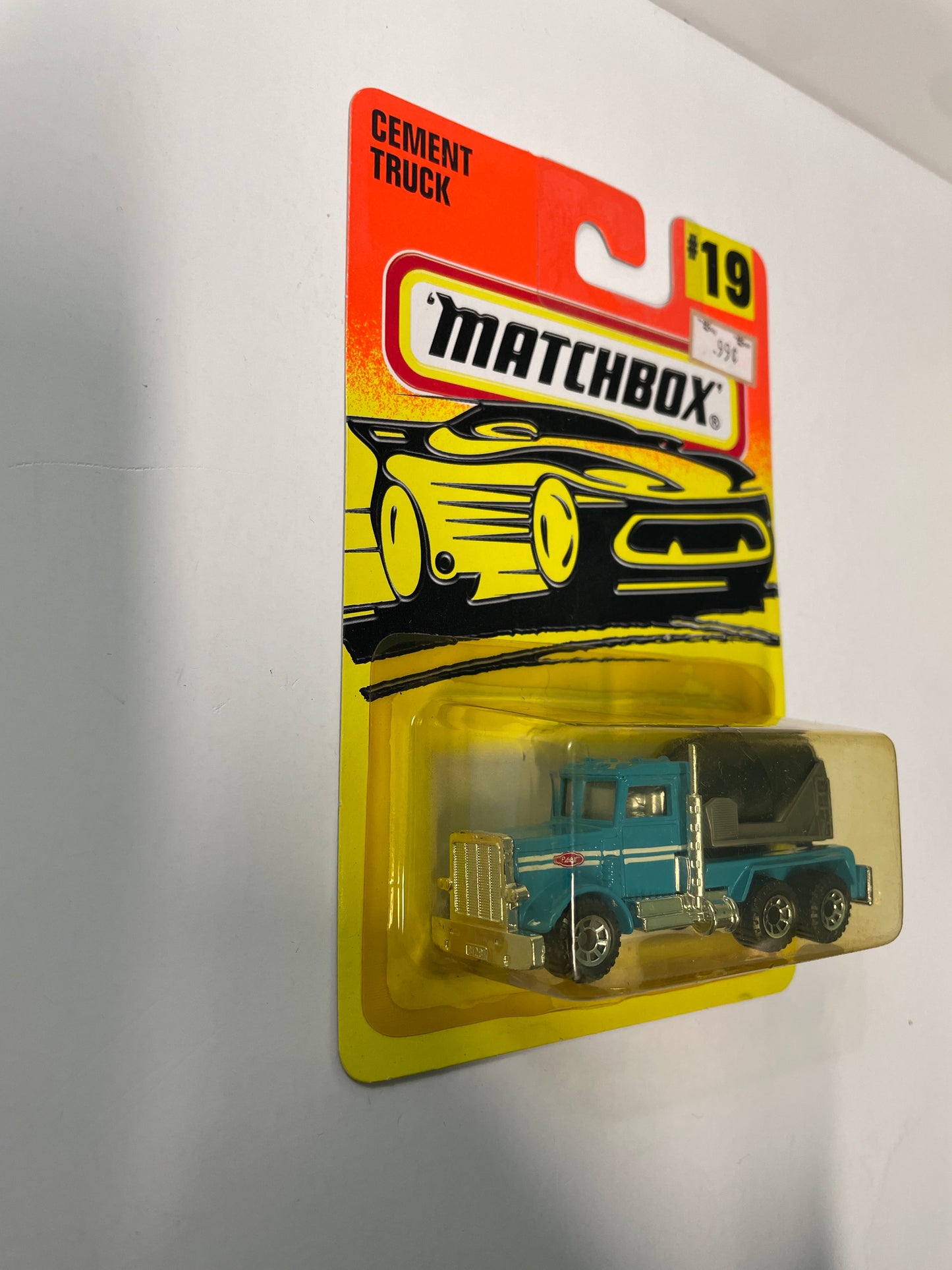 Matchbox 1/64 Cement Truck Blue - Damaged Box