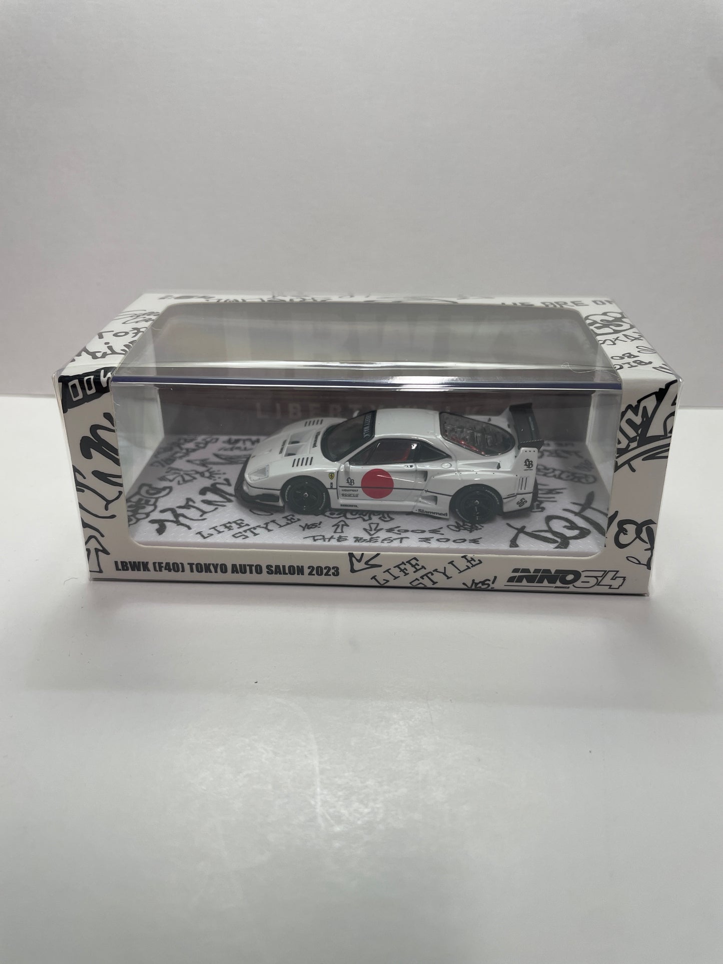 Inno64 1/64 LBWK (F40) Ferrari Tokyo Auto Salon 2023 White - IN64-LBWKF40-TAS23