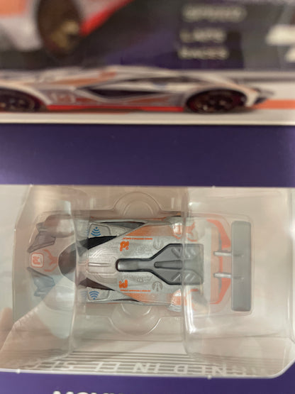 Hot Wheels 1/64 ID Mach Speeder Silver FXB48 - Damaged Box