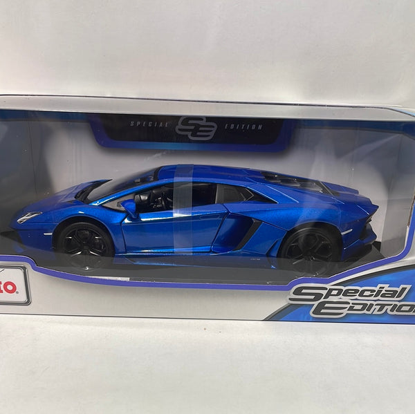 1/18 Maisto Lamborghini Aventador Coupé Blue