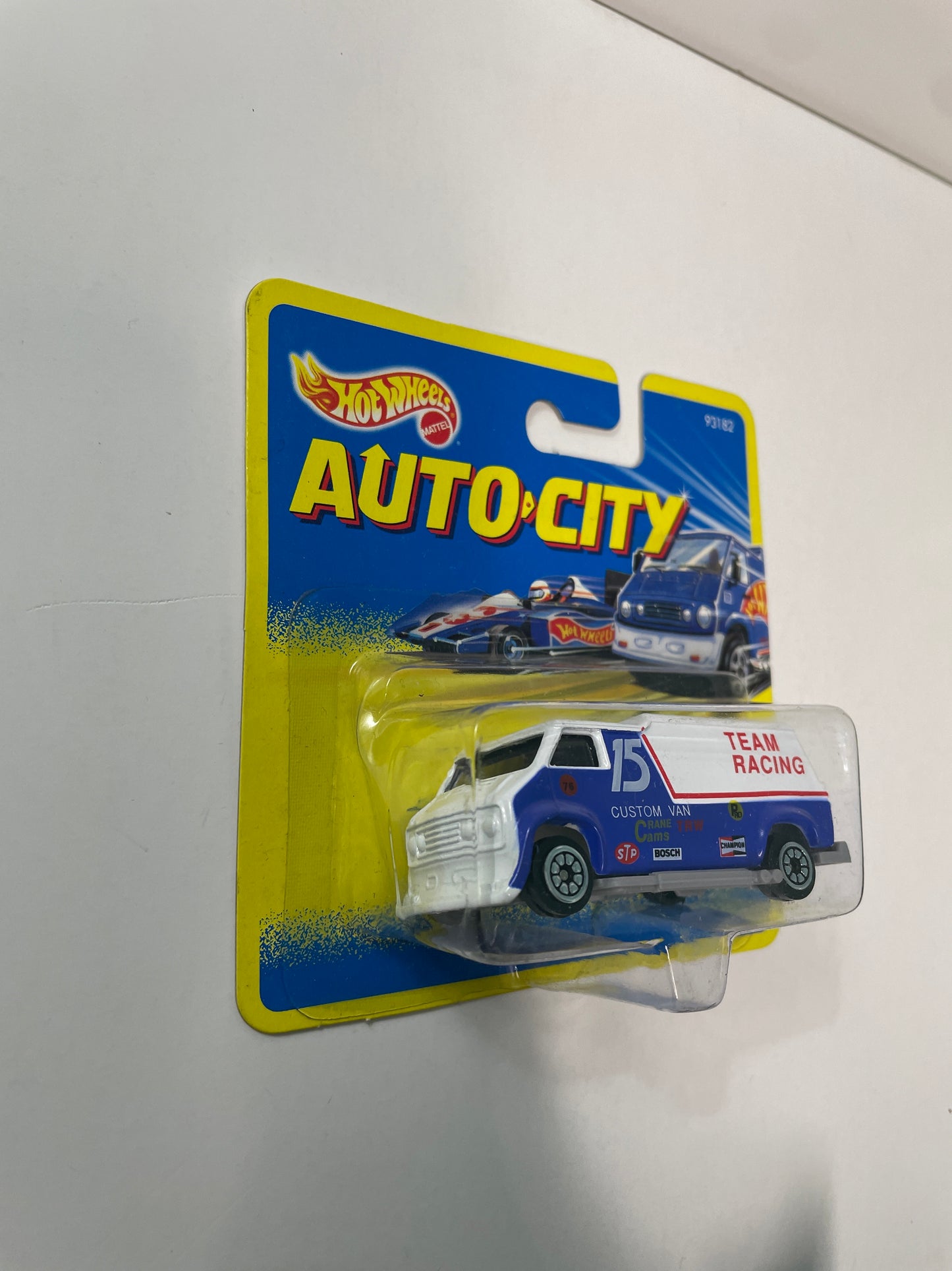 Hot Wheels 1/64 Auto City Hot Rod Custom Van White & Blue - Damaged Box