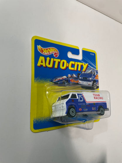Hot Wheels 1/64 Auto City Hot Rod Custom Van White & Blue - Damaged Box
