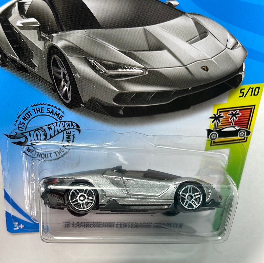 Hot Wheels 1/64 ‘16 Lamborghini Centenario Roadster Silver - Damaged Box