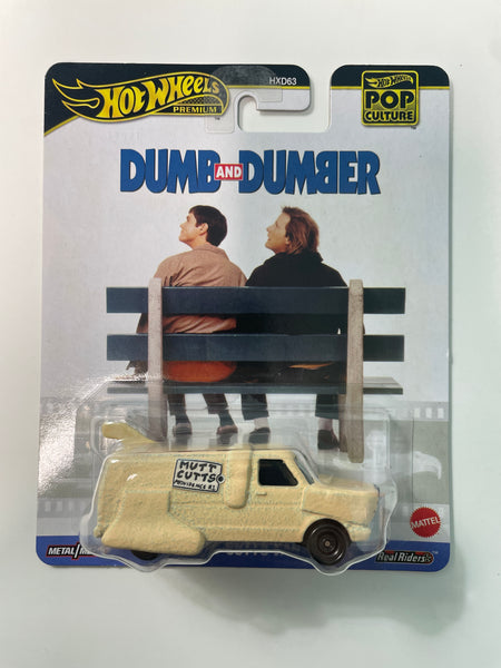 Hot Wheels 1/64 Pop Culture Dumb and Dumber Mutt Cutts Van Beige