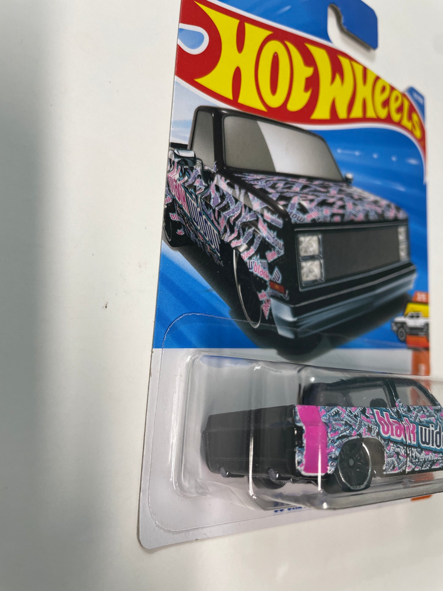 Hot Wheels 1/64 '83 Chevy Silverado Black & Pink - Damaged Box