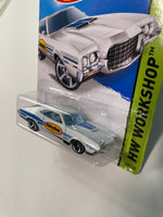 Hot Wheels 1/64 ‘72 Ford Gran Torino Sport White