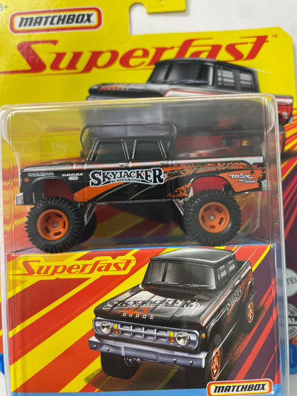 Matchbox Superfast 1/64 1968 Dodge D200 Skyjacker - GNY11