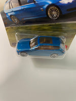 Matchbox 1/64 2012 BMW 3 Series Touring Blue