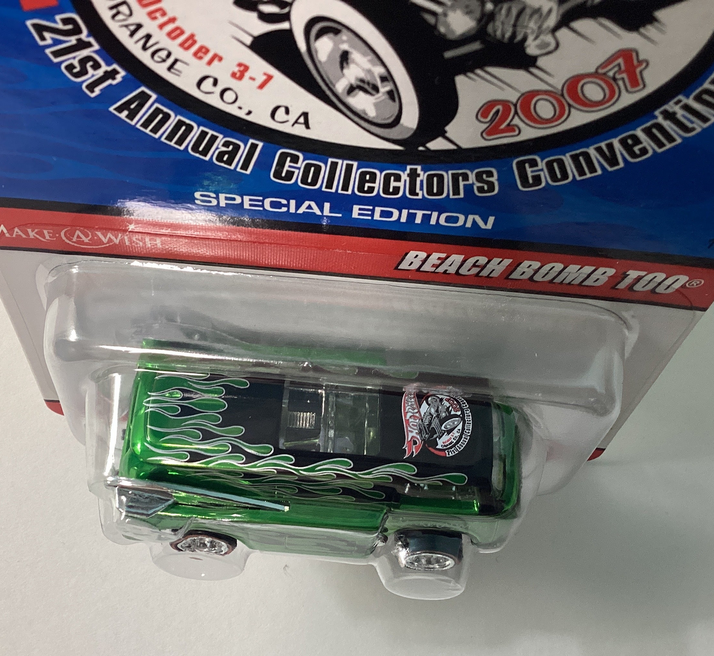 Hot Wheels 1/64 21st Annual Collector Convention Volkwagen Beach Bomb Too Green