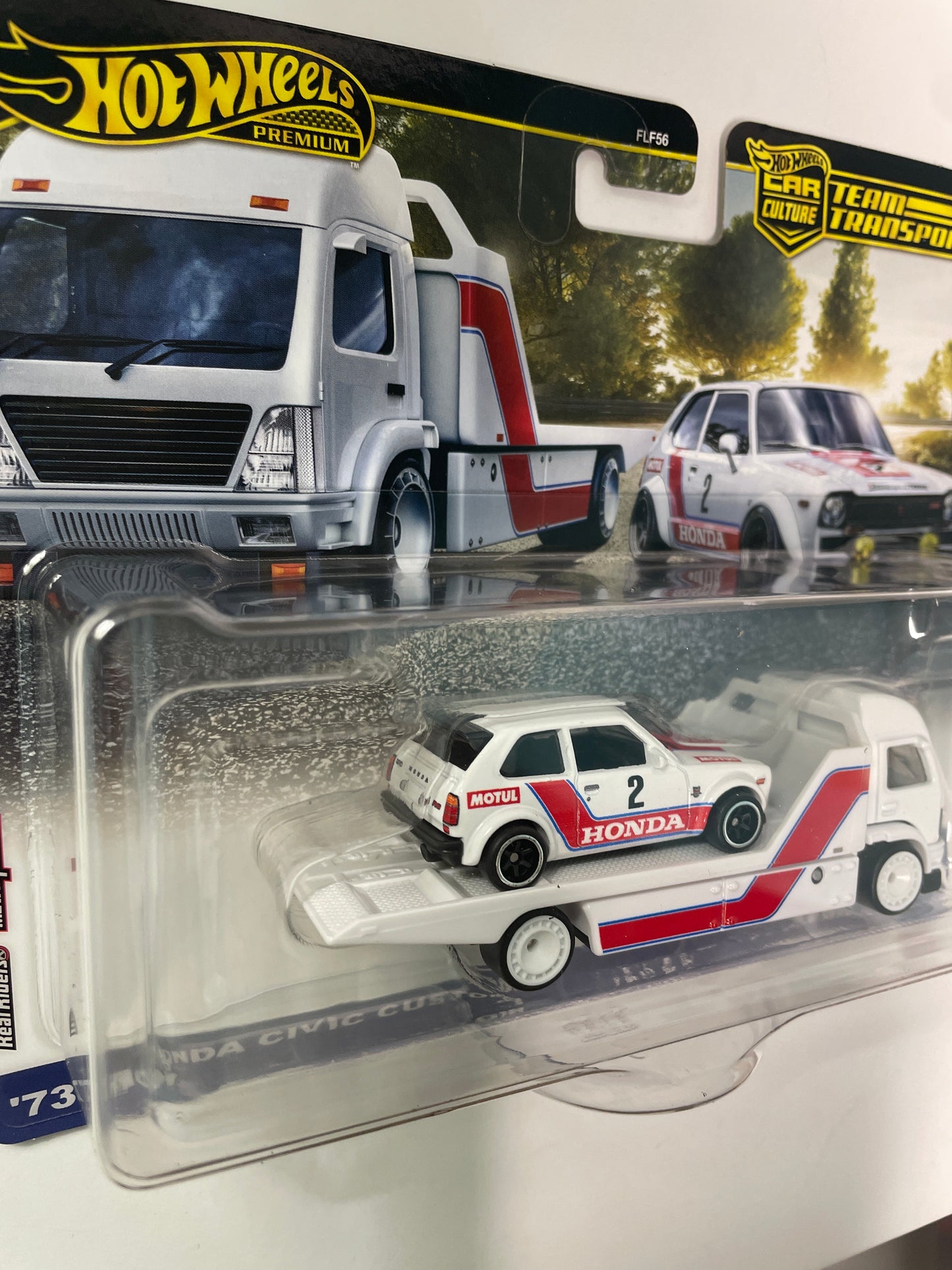 Hot Wheels 1/64 Car Culture Team Transport G Case '73 Honda Civic Custom w/ Aero Lift White & Red