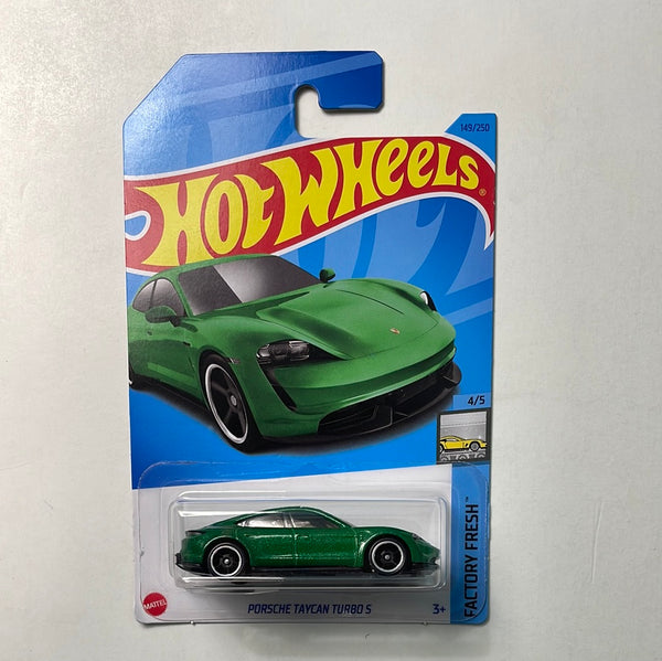 Hot Wheels 1/64 Porsche Taycan Turbo S Green