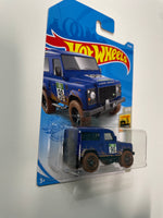 Hot Wheels 1/64 Land Rover Defender 90 Blue