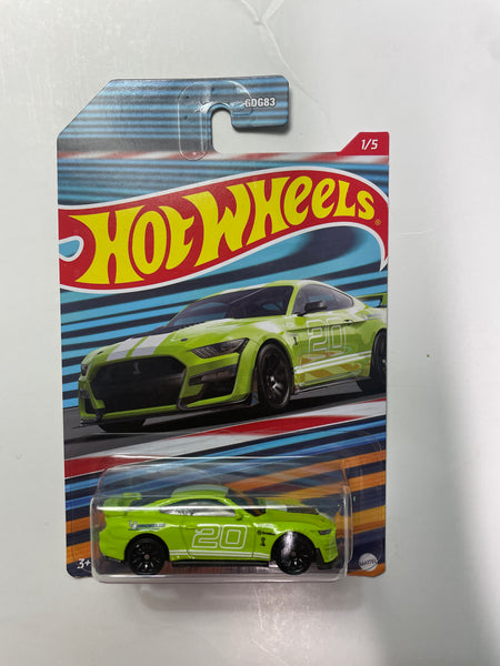 Hot Wheels 1/64 2020 Ford Mustang Shelby GT500 Green - Damaged Card