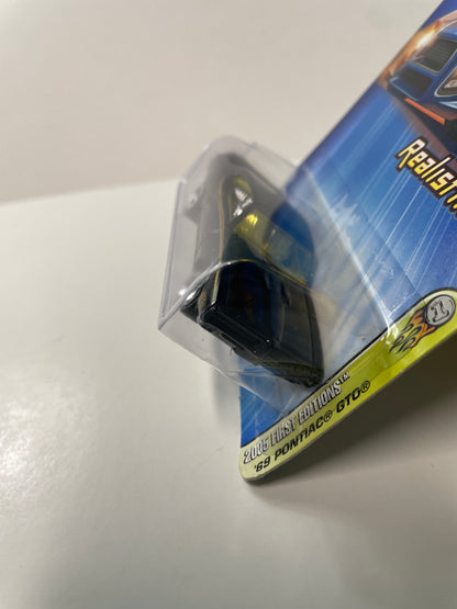 Hot Wheels 1/64 ‘69 Pontiac GTO Black - Damaged Box
