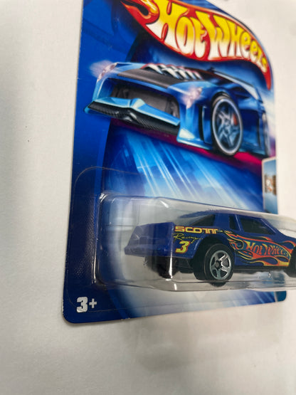 Hot Wheels 1/64 Work Crewsers Chevy Blue Damaged Box