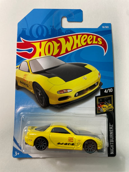 Hot Wheels 1/64 ‘95 Mazda RX-7 Yellow - Damaged Card