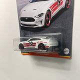 Matchbox 1/64 Local Cruisers 2019 Ford Mustang GT White