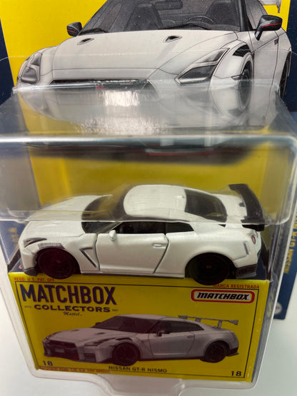 Matchbox Collectors 1/64 Nissan GT-R Nismo White - GRK20 - Damaged Box