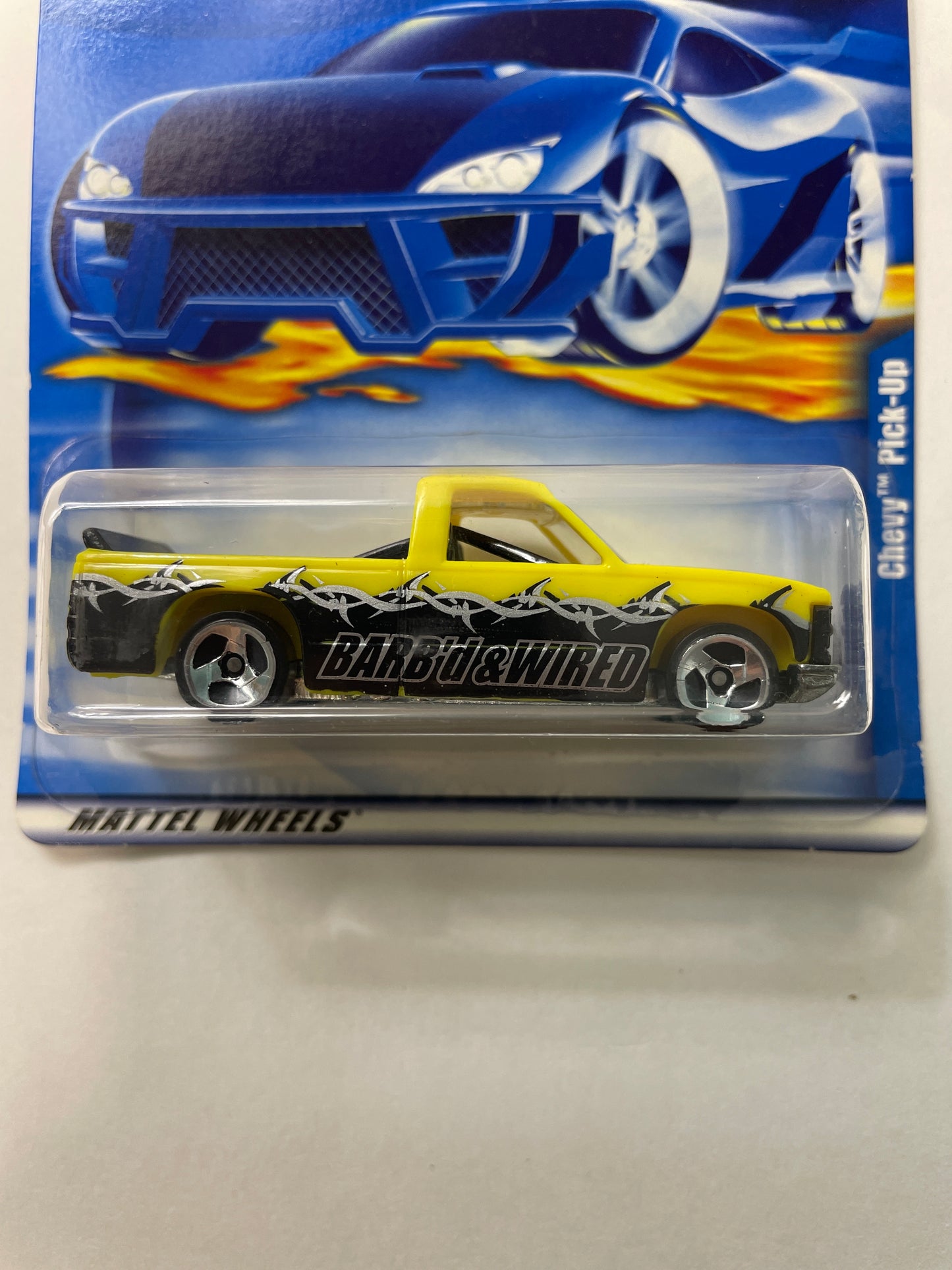 Hot Wheels 1/64 Chevy Pick-up Yellow - Damaged Box