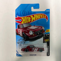 Hot Wheels 1/64 Datsun Fairlady 2000 Red - Damaged Card