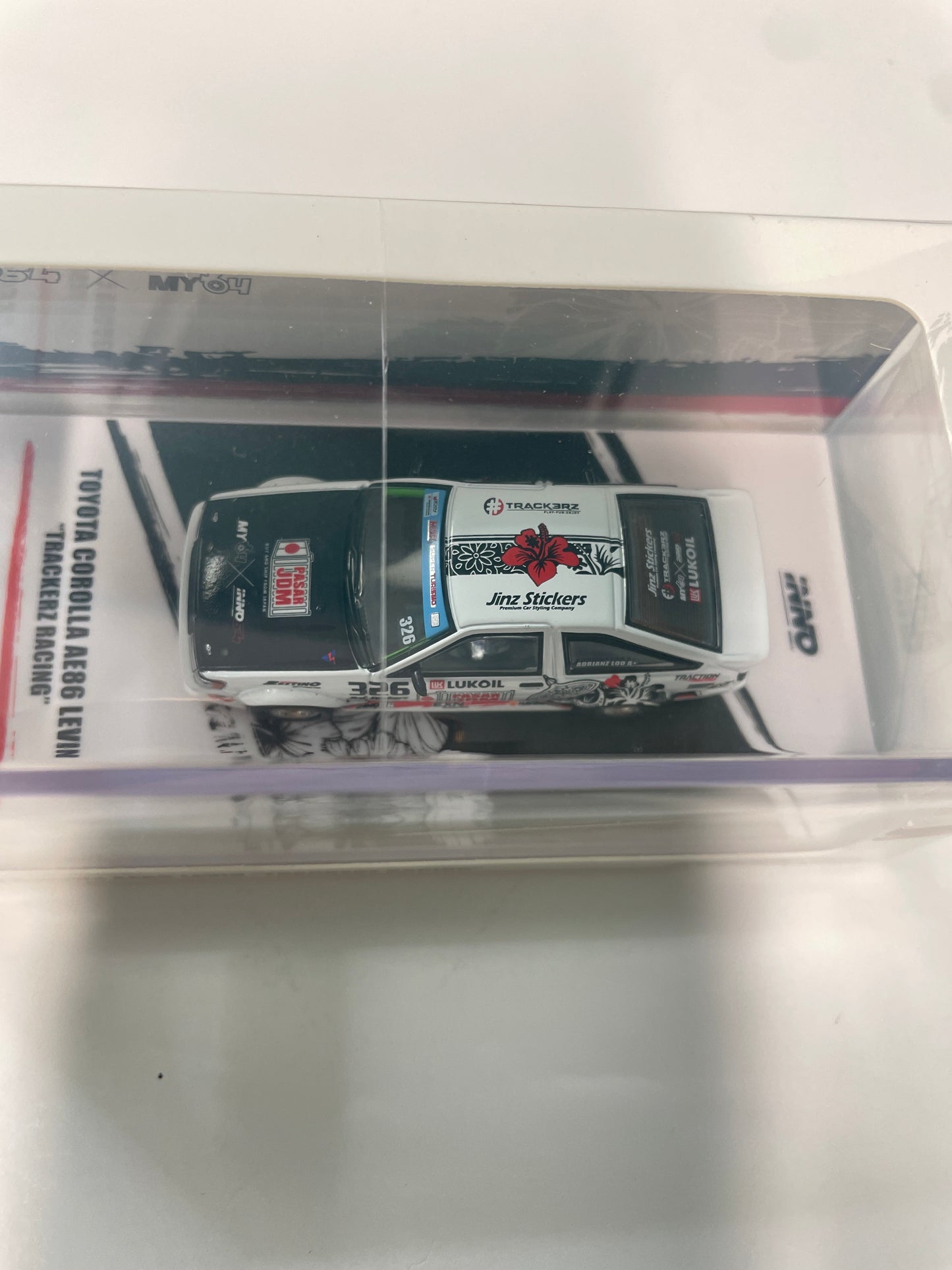 Inno64 1/64 Toyota Corolla AE86 Levin ''Trackerz Racing'' White - IN64- AE86-TRACKERZ - Damaged Box