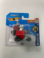 Hot Wheels 1/64 Snoopy Short Card Red & Green - Damaged Card