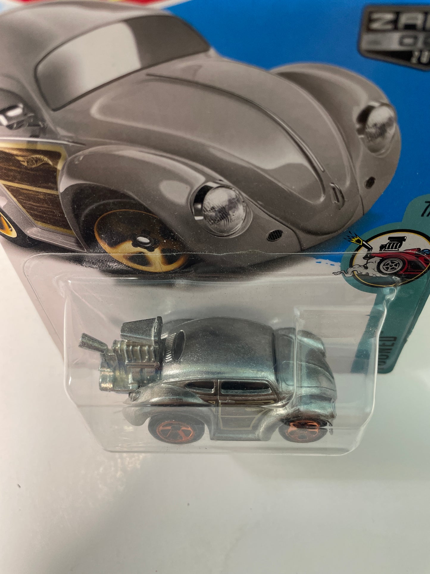 Hot Wheels 1/64 Zamac Volkswagen Beetle - Damaged Box