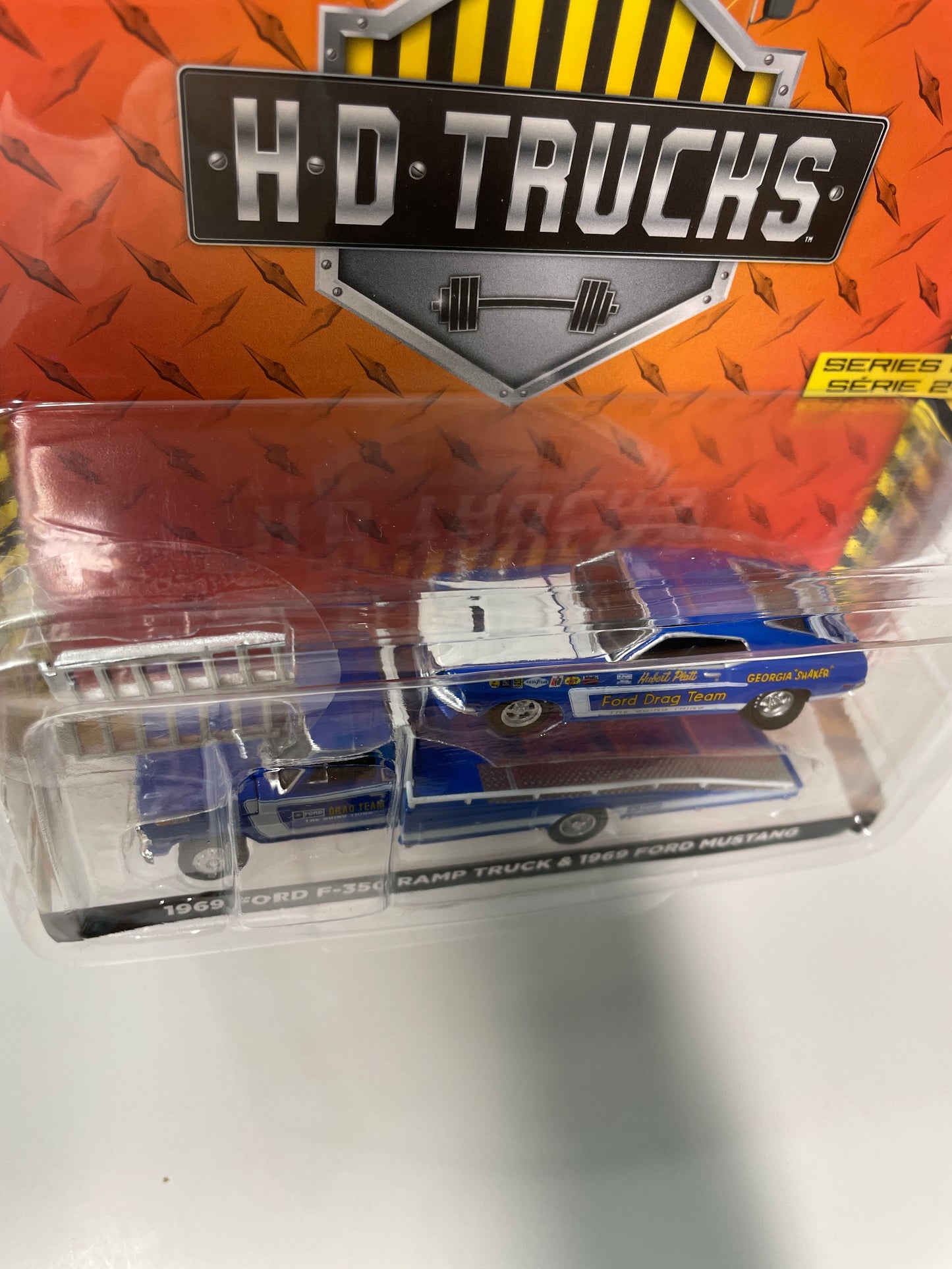 Greenlight 1/64 HD Trucks 1969 Ford-F-350 Ramp Truck & 1969 Ford Mustang Blue