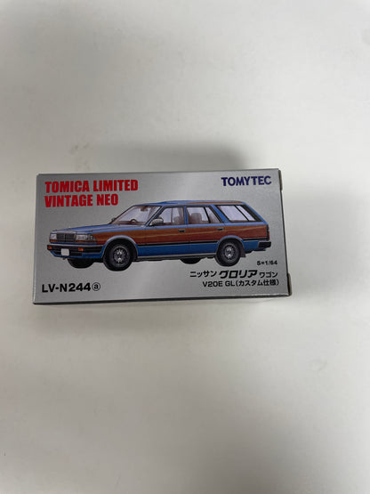 Tomica Limited Vintage Neo 1/64 LV-N244a Nissan Gloria Wagon V20E GL Custom Specification (Blue / Wood Grain)