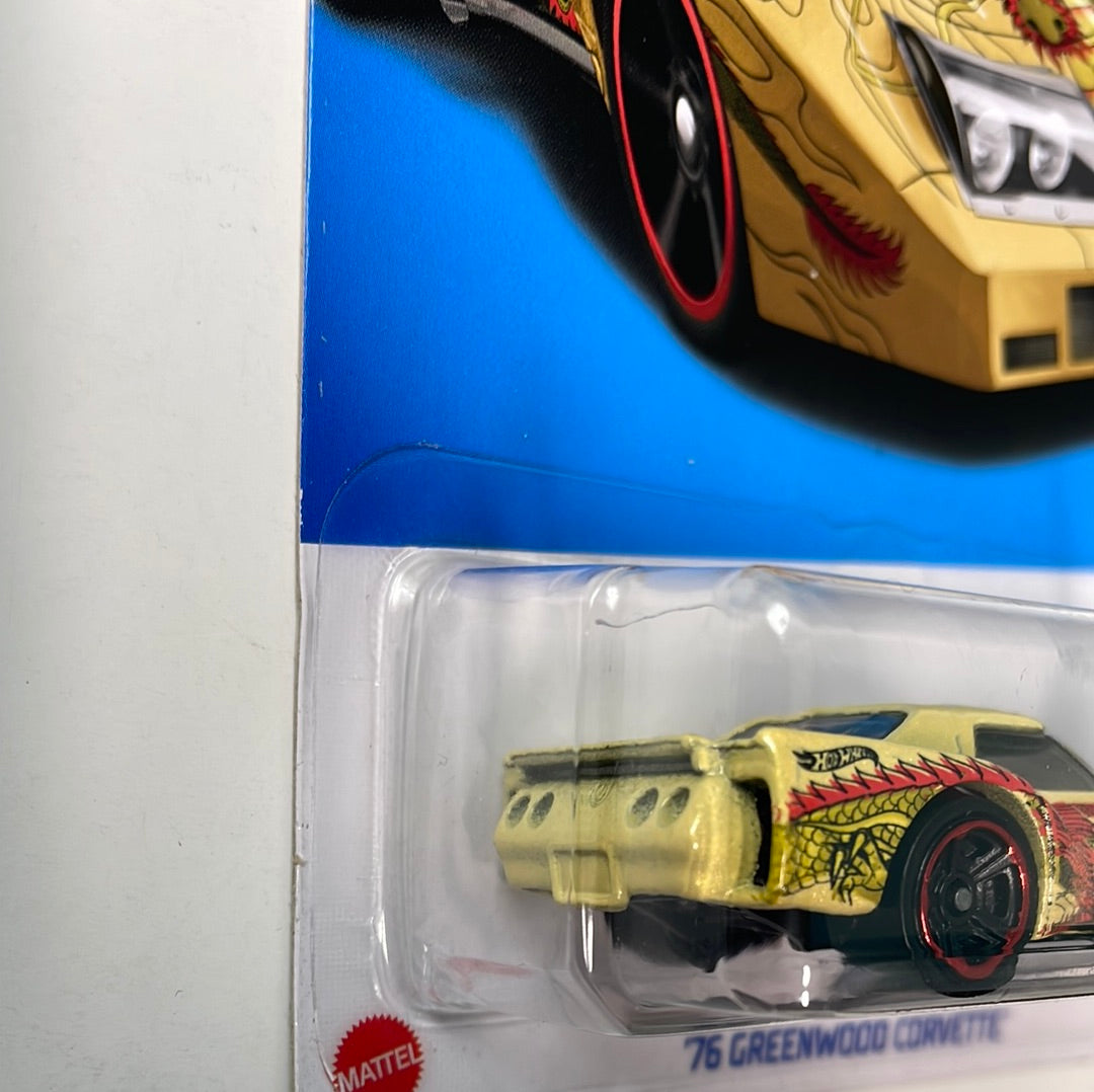 Hot Wheels 1/64 ‘76 Greenwood Chevrolet Corvette Yellow - Damaged Box