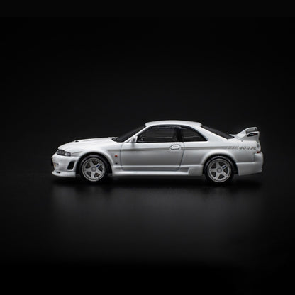 Pop Race 1/64 Nissan GTR Nismo 400R White