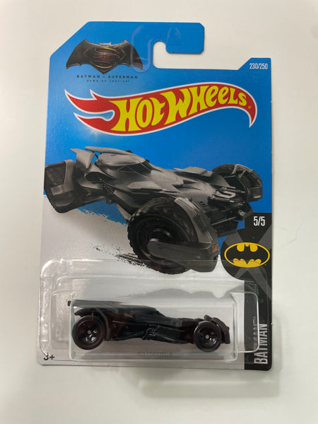 Hot Wheels 1/64 Batman V Superman Batmobile Black