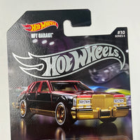 Hot Wheels 1/64 NFT Garage ‘82 Cadillac Seville (Limited to 3000 Units)