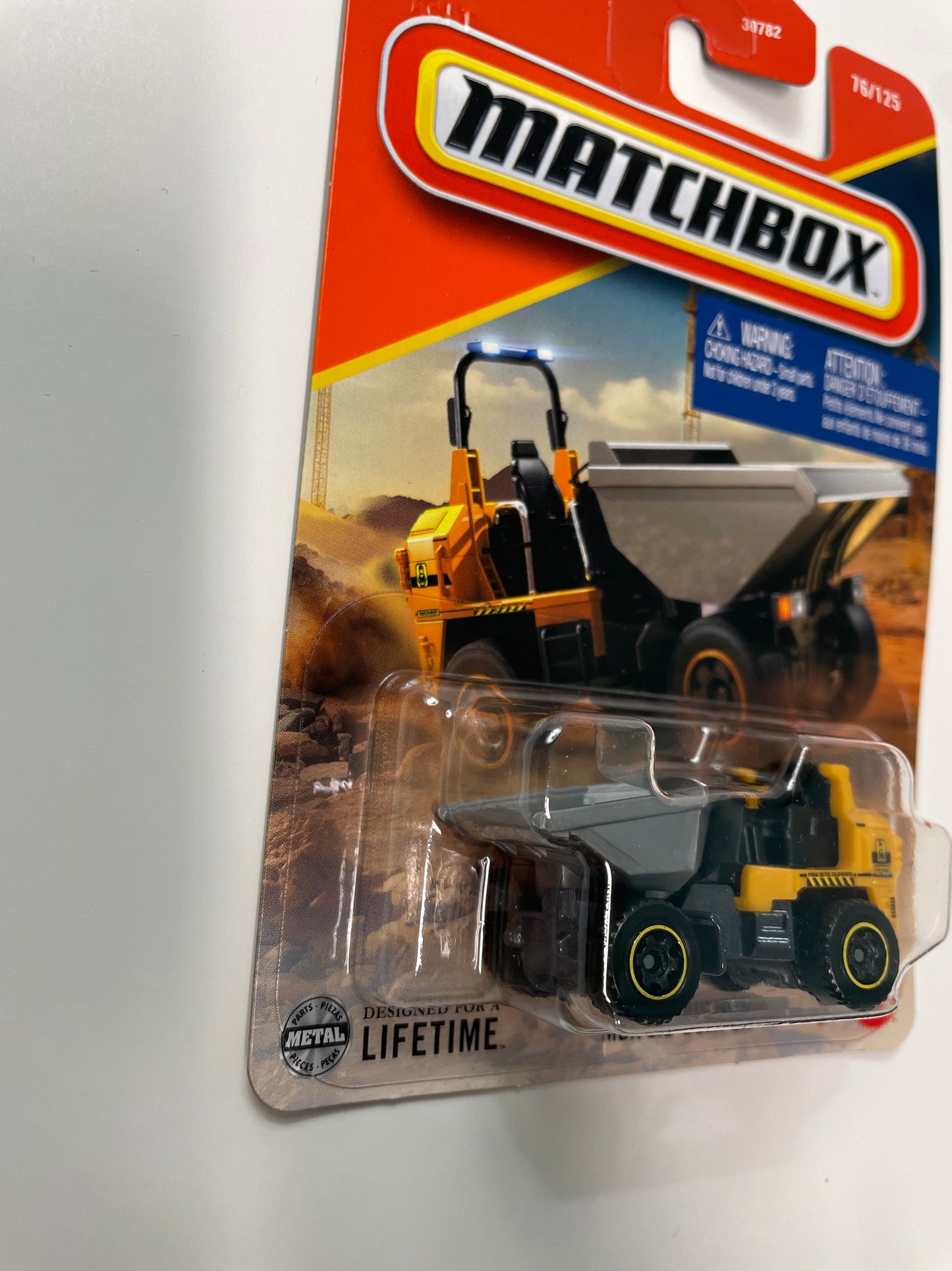 Matchbox 1/64 MBX Lil’ Dumper Yellow