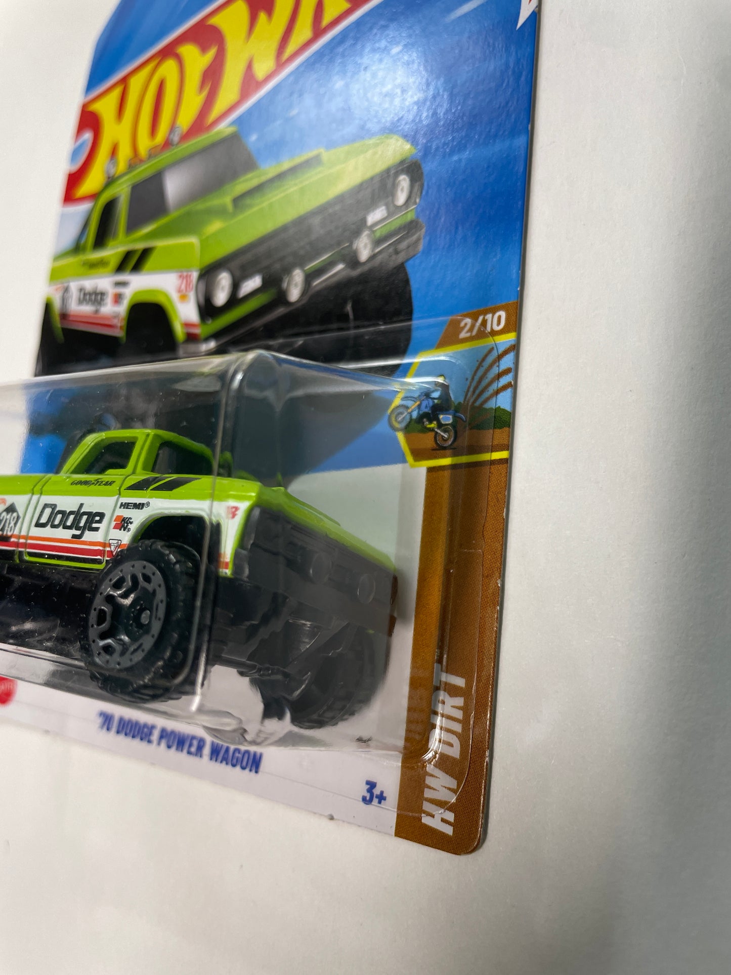 Hot Wheels 1/64 ‘70 Dodge Power Wagon Green