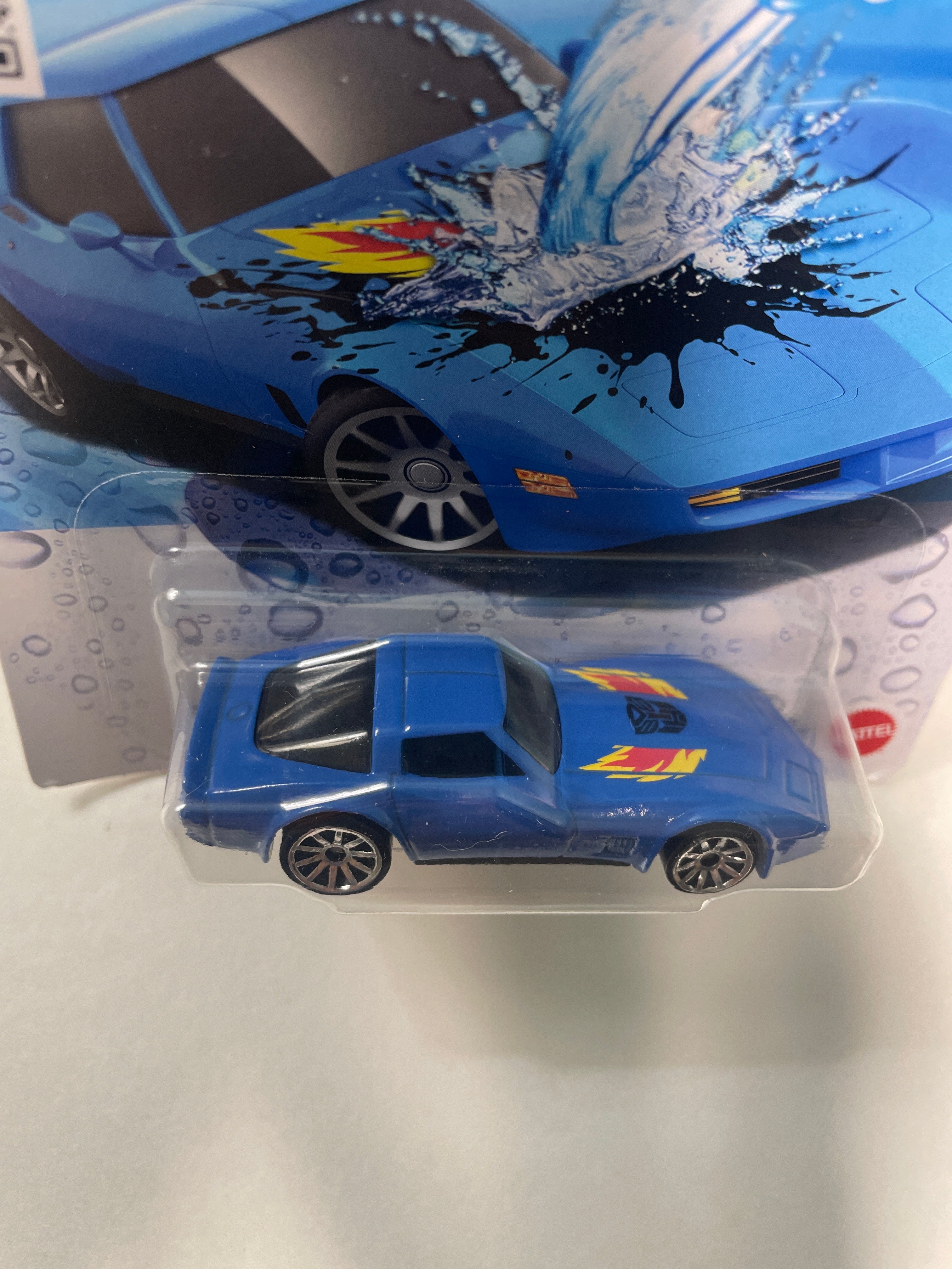 Hot Wheels 1/64 Transformers Color Shifters 1980 Chevy Corvette