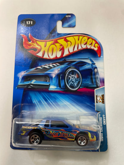 Hot Wheels 1/64 Work Crewsers Chevy Blue Damaged Box