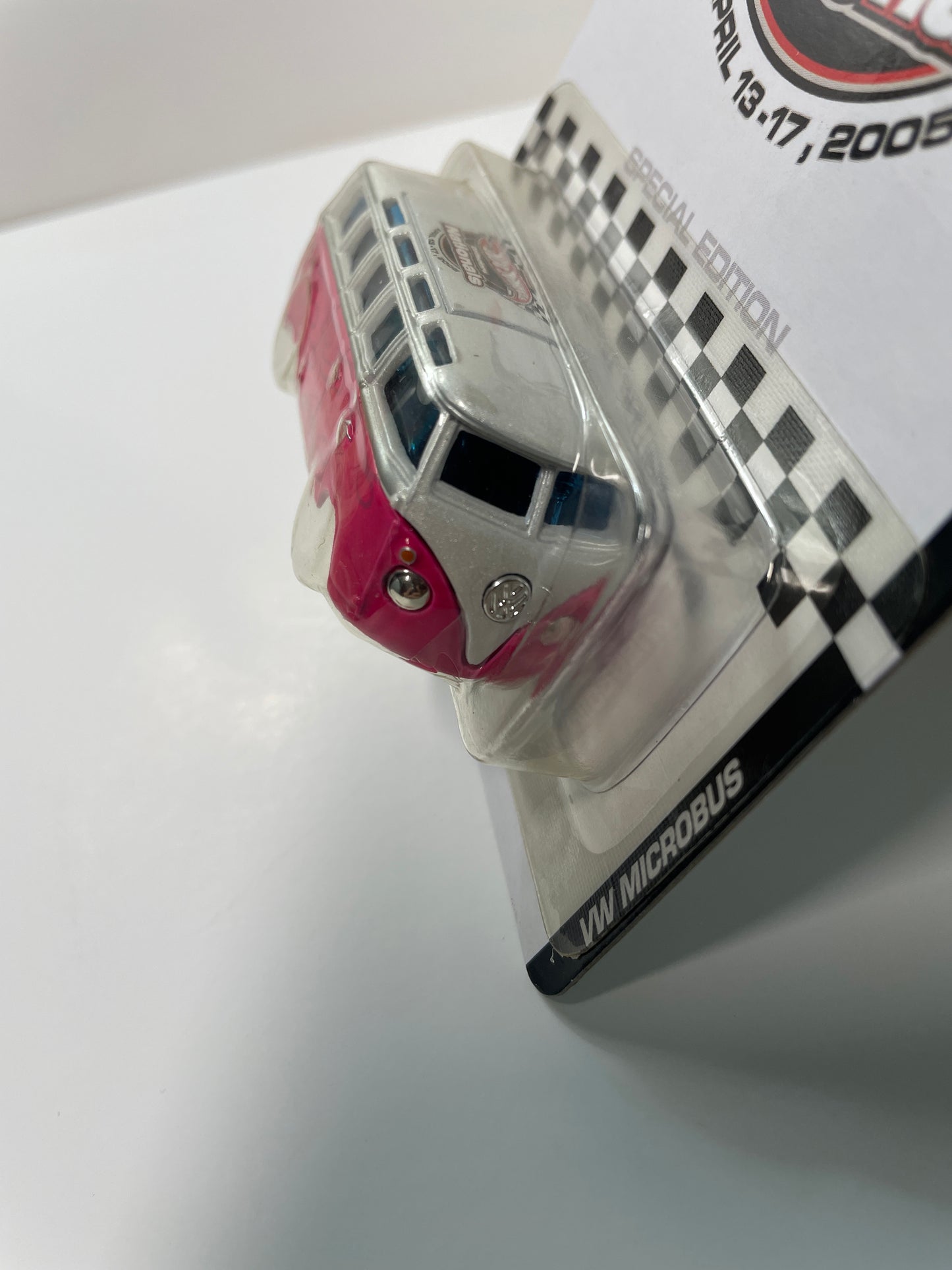 Hot Wheels 1/64 5th Annual Collectors Nationals Convention Chicago Volkswagen Microbus Pink
