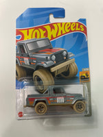 Hot Wheels 1/64 Jeep Scrambler Silver