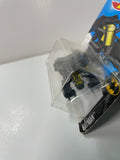 Hot Wheels 1/64 Batman The Bat Black & Yellow - Damaged Card