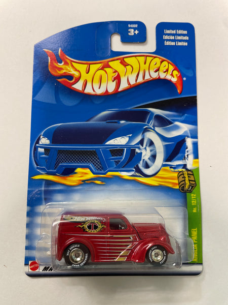 Hot Wheels 1/64 Treasure Hunt Anglia Panel Red