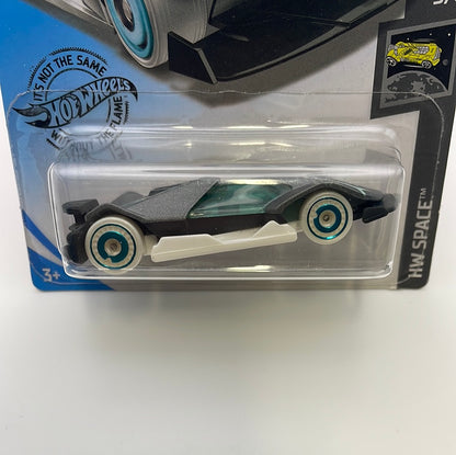 Hot Wheels 1/64 Treasure Hunt Cyber Speeder Grey