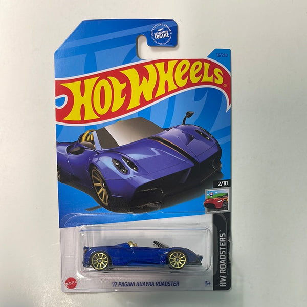 Hot Wheels 1/64 ‘17 Pagani Huayra Roadster Blue - Damaged Card