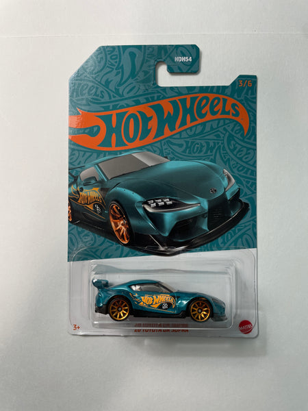 Hot Wheels 1/64 Pearl & Chrome ‘20 Toyota GR Supra Teal & Gold