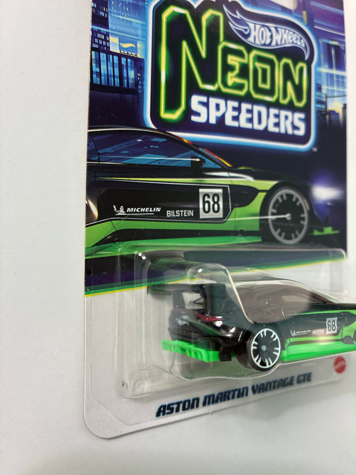 Hot Wheels 1/64 Neon Speeders Aston Martin Vantage GTE Black & Green - JKY05