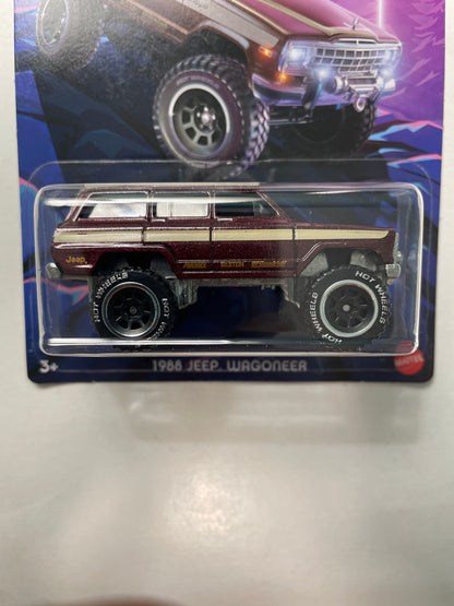 Hot Wheels 1/64 Tubular Trucks 1988 Jeep Wagoneer Red - Damaged Card