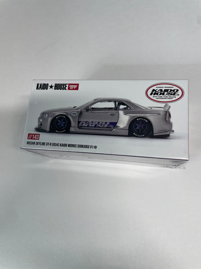Mini GT x Kaido House 1/64 Nissan Skyline GT-R (R34) Kaido Works Shinjuku v1 Silver
