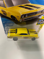 Hot Wheels 1/64 ‘67 Chevrolet Chevelle SS 396 Yellow