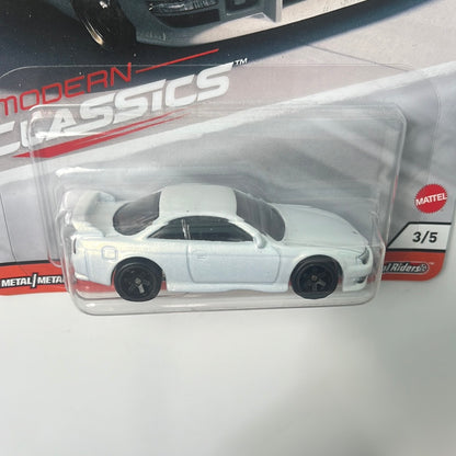 Hot Wheels 1/64 Car Culture Modern Classics 2 Nissan Silvia S14 White